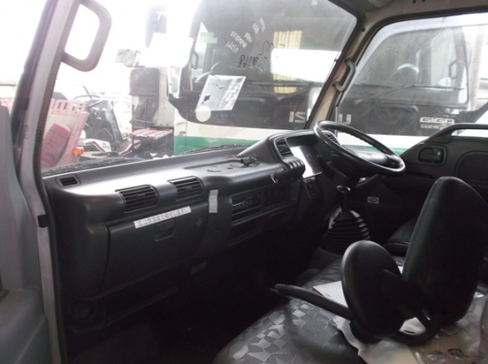 ขายหัว ISUZU NKR(ตาเพชร) หัวเล็ก  สภาพสวยมากๆ หัวญี่ปุ่นตัดติดแชสซี