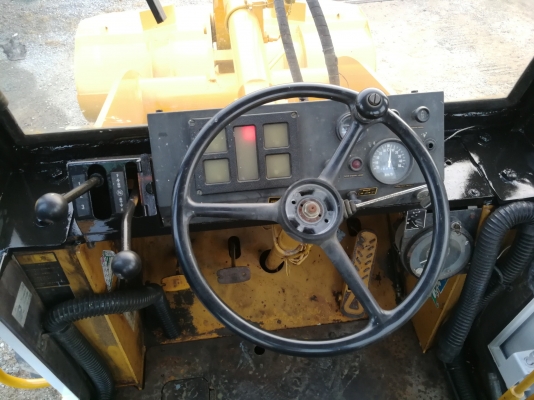 รถญี่ปุ่นเกรดA ขายถูก KOMATSU 510 กรองเดี่ยว ซีเรียลสูง นำเข้าจากญี่ปุ่น โทร.090-986-2521 อ๊อบ