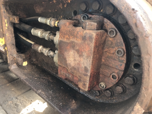 แยกอะไหล่ แมคโคKOMATSU 120-3 เครื่อง6BB ปั้มเดิม