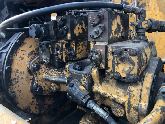 แยกอะไหล่ แมคโคKOMATSU 120-3 เครื่อง6BB ปั้มเดิม