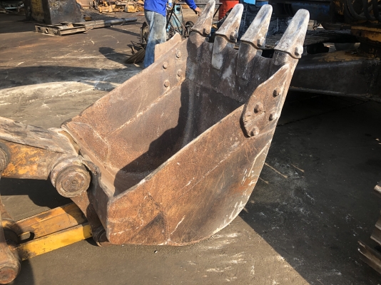 แยกอะไหล่ แมคโคKOMATSU 120-3 เครื่อง6BB ปั้มเดิม