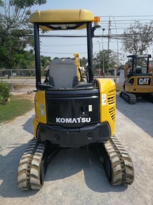 อมาใหม่ ถึงไทยแล้วคับ KOMATSU PC 30MR-2 จากญี่ปุ่น สวยมาก โทร.090-986-2521 อ๊อบ