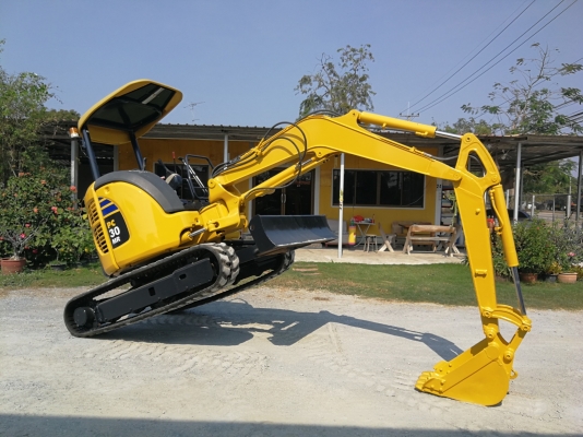 อมาใหม่ ถึงไทยแล้วคับ KOMATSU PC 30MR-2 จากญี่ปุ่น สวยมาก โทร.090-986-2521 อ๊อบ