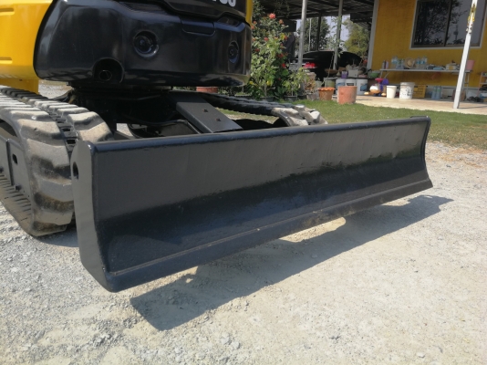 อมาใหม่ ถึงไทยแล้วคับ KOMATSU PC 30MR-2 จากญี่ปุ่น สวยมาก โทร.090-986-2521 อ๊อบ