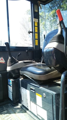 มาใหม่ๆ เอี่ยมๆ กริ๊บๆ KOMATSU PC 50MR-2 นำเข้าจากญี่ปุ่นโดยตรง ชั่วโมงทำงานน้อย พร้อมตู้เก๋งสวยๆ โทร.090-986-2521 อ๊อบ