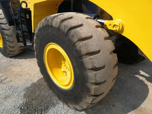 ขายถูก KOMATSU WA320-6 สภาพสวย นำเข้าจากญี่ปุ่น โทร.090-986-2521 อ๊อบ