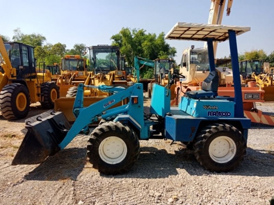 ขาย รถตัก ครึ่งคิว KUBOTA RA400 นำเข้าจากญี่ปุ่น โทร.090-986-2521 อ๊อบ