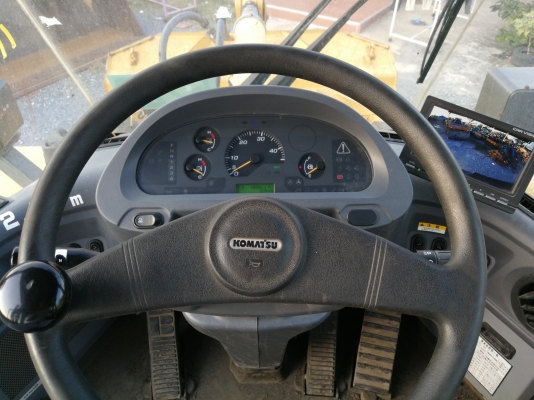 ขาย KOMATSU WA200-6 นำเข้าจากญี่ปุ่น โทร&bull;090-986-2521 อ๊อบ