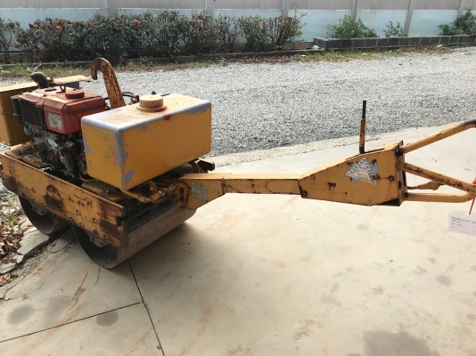 ขายรถบดเดินตาม KOMATSUมือสองญี่ปุ่น บดอัดสั่นสะเทือนได้ สตาร์ทกุญแจได้  เครื่องดีเซลยันม่า1สูบ สภาพดีพร้อมใช้งาน มีให้เลือกหลายคัน