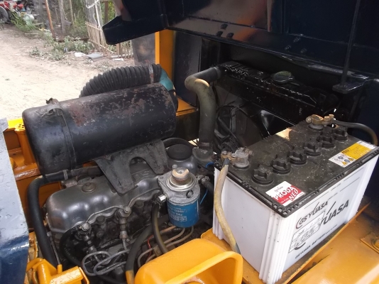 ขายรถตัก TCM SD10Z4 เก่าใน เครื่องดี ทำสีใหม่  สัญญาใบซื้อขาย