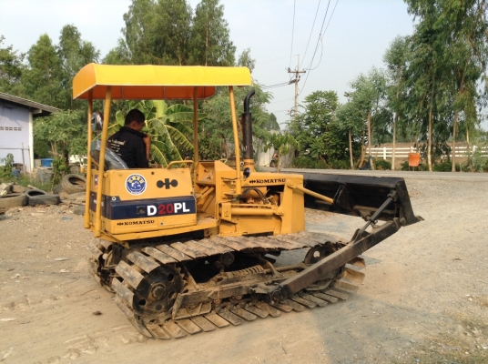 ขายรถแทร็กเตอร์KOMATSU D20-5PL ใช้งานปกติ รถไวแรงดี 240000 ต่อรองได้ โทร0616613023แพรว