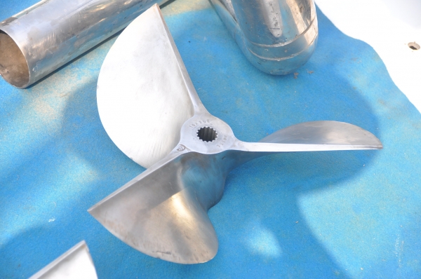 ขาย ของแต่งเรือ high performance ครับ