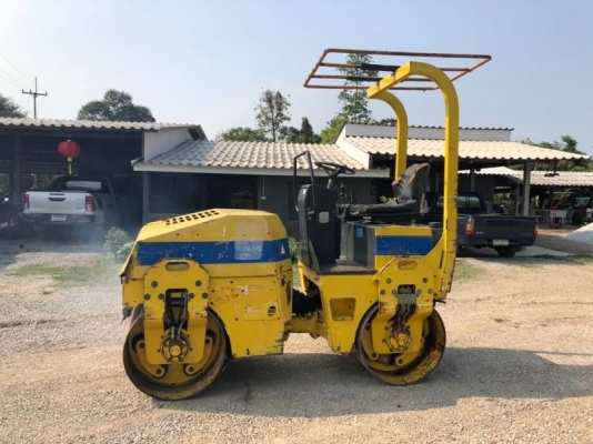 ขาย 265,000 เบรคดาว์น 2.5 ตัน BOMAG  BW100AD-3 สวยสภาพเก่านอก 2 เพลา ระบบสั่นแรง ทั้งหน้าและ หลัง เครื่องดอยท์เดิมดี เอกสารเล่มทะเบียน  อยู่ นครปฐม โทร 0626426323