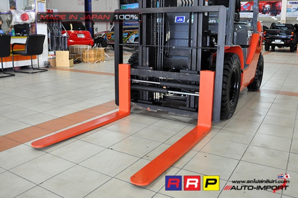 ขายรถโฟล์คลิฟท์มือสอง TOYOTA รุ่น 8FD25-30780 นำเข้าจากประเทศญี่ปุ่น 100\% ไม่เคยใช้งานในไทย