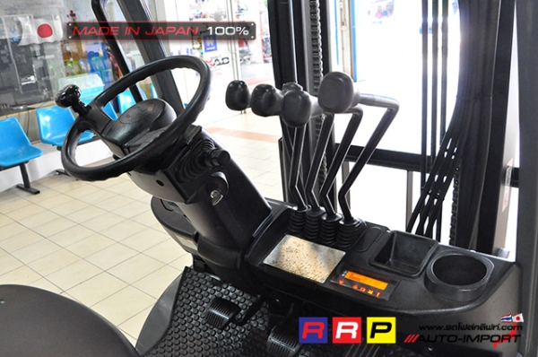 ขายรถโฟล์คลิฟท์มือสอง TOYOTA รุ่น 8FD25-30780 นำเข้าจากประเทศญี่ปุ่น 100\% ไม่เคยใช้งานในไทย