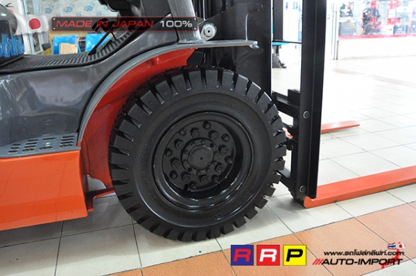 ขายรถโฟล์คลิฟท์มือสอง TOYOTA รุ่น 8FD25-30780 นำเข้าจากประเทศญี่ปุ่น 100\% ไม่เคยใช้งานในไทย