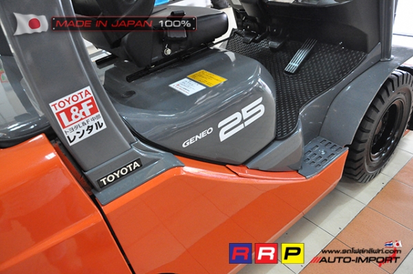 ขายรถโฟล์คลิฟท์มือสอง TOYOTA รุ่น 8FD25-30780 นำเข้าจากประเทศญี่ปุ่น 100\% ไม่เคยใช้งานในไทย