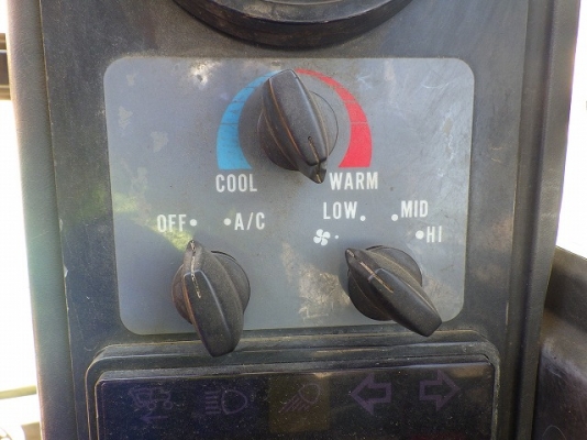 ขายรถขุดล้อยาง ยี่ห้อ KOMATSU รุ่น PW128UU-1S ขายรถขุดล้อยาง ยี่ห้อ KOMATSU รุ่น PW128UU-1S