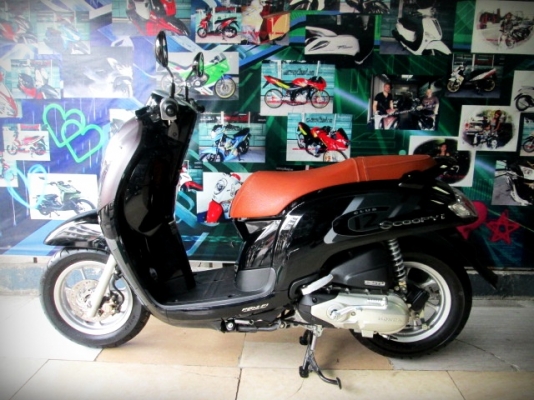 (ผ่อนได้) allnew Scoopy 2018 สีดำตัวท็อปล้อแม็ก รุ่นใหม่ไมล์ดิจิตอล (ผ่อนได้) allnew Scoopy 2018 สีดำตัวท็อปล้อแม็ก รุ่นใหม่ไมล์ดิจิตอล