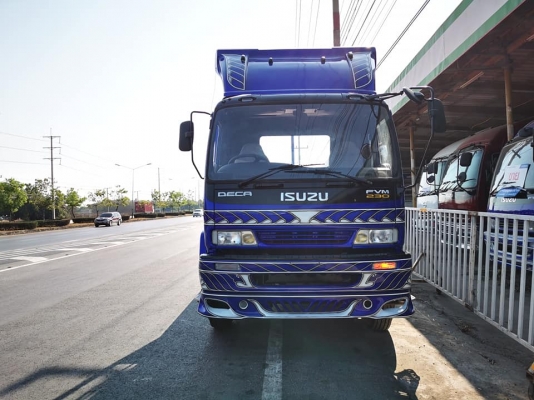 สิบล้อพื้นเรียบ 195 แรง กระบะยาว6เมตร เครื่องดี คัสซีสวยครับ ราคา 850,000 ต่อรองได้ 090-550-9908โอม