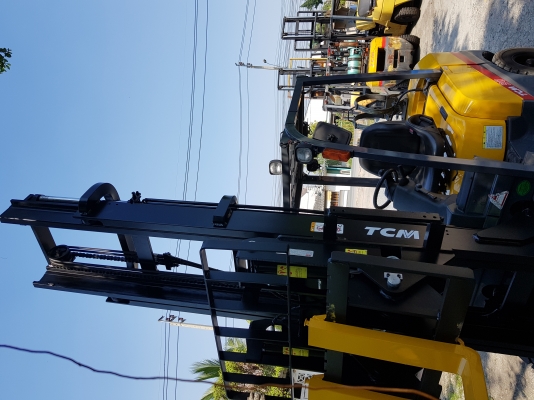 ขายรถยกโฟล์คลิฟท์ขนาด 3ตันยกสูง 4-5เมตร งาเท รถนอก