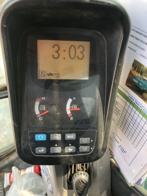 รถแบคโฮ KOBELCO SK200 หมายเลขเครื่องยนต์ JO5E รถพร้อมใช้งาน