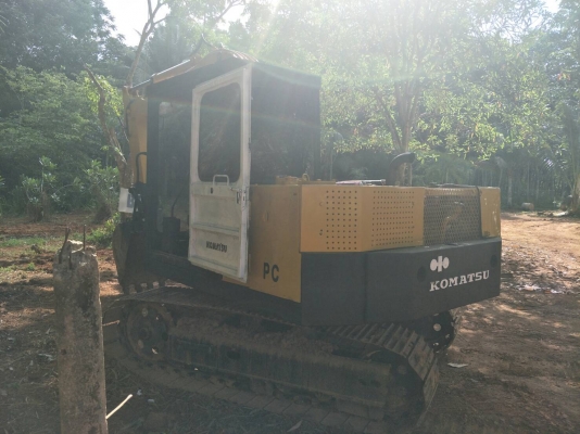 มี VDO ให้ชม.แบคโฮKOMATSU PC60-1 สภาพสวยพร้อมใช้ราคา 290,000
