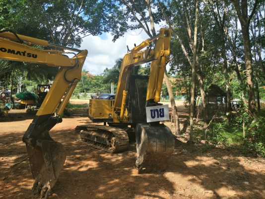 มี VDO ให้ชม.แบคโฮKOMATSU PC60-1 สภาพสวยพร้อมใช้ราคา 290,000