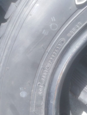 31x10.5​0R15​ DUNLOP​ GRANTREK​ A/T มี​ 2​ เส้น​ คู่​ละ​ 2200​ บาท​ โทร.081427941​​
