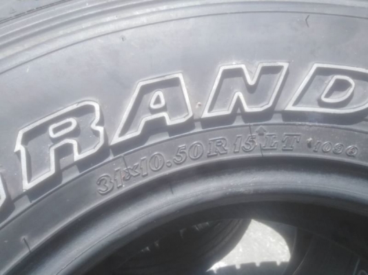 31x10.5​0R15​ DUNLOP​ GRANTREK​ A/T มี​ 2​ เส้น​ คู่​ละ​ 2200​ บาท​ โทร.081427941​​