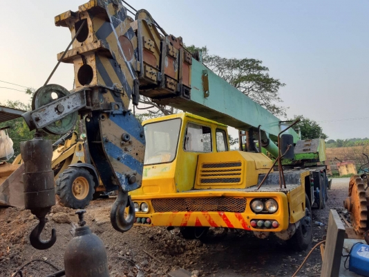 เครน KOBELCO 20 ตัน