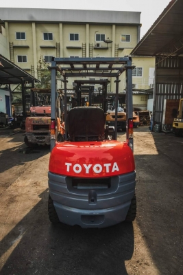 ขาย รถโฟล์คลิฟ ยี่ห้อ Toyota 6FD15  รุ่น 6 ขนาด 1.5 ต้น