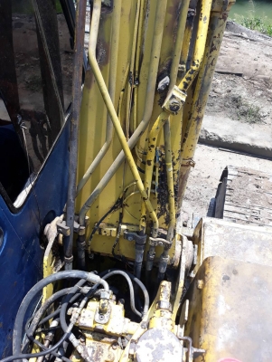 Kobelco SK 120 mark 3 เอกสารอินวอยซ์ ไฟฟ้าครบ เครื่องดี ปั๊มแรง เอวแน่น เฟรม/โซ่หนา ใบแทรก 50 cm แอร์เย็น ลายแย็กพร้อม