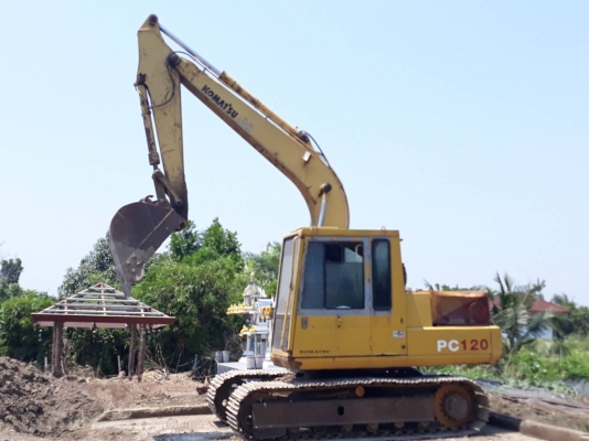 Komatsu PC 100-3 ซีเรียลสูง 20,&times;&times;&times; ตัวเดินขอบหนา เครื่องดี ปั๊มแรง แอร์ บูมไม่ร้าว ปุ้งกี๋สวย เอวแน่น ช่วงล่างดี ใบแทรก 70 cm โซ่สวย เฟรมหนา ลอนเลอร์ไม่แตก ตัวเดินเงียบ เอกสารใบซื้อขาย