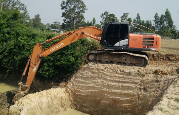 ขาย แบคโฮ HITACHI ZX200-5G ปี 55 เล่มทะเบียนครบ ใช้งาน 9,000 ชม. รถสวยเต็มทุกระบบ แอร์หนาว ราคาคุยกันได้ครับ ขาย แบคโฮ HITACHI ZX200-5G ปี 55 เล่มทะเบียนครบ ใช้งาน 9,000 ชม. รถสวยเต็มทุกระบบ แอร์หนาว ราคาคุยกันได้ครับ