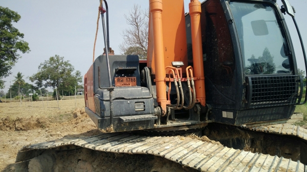 ขาย แบคโฮ HITACHI ZX200-5G ปี 55 เล่มทะเบียนครบ ใช้งาน 9,000 ชม. รถสวยเต็มทุกระบบ แอร์หนาว ราคาคุยกันได้ครับ ขาย แบคโฮ HITACHI ZX200-5G ปี 55 เล่มทะเบียนครบ ใช้งาน 9,000 ชม. รถสวยเต็มทุกระบบ แอร์หนาว ราคาคุยกันได้ครับ