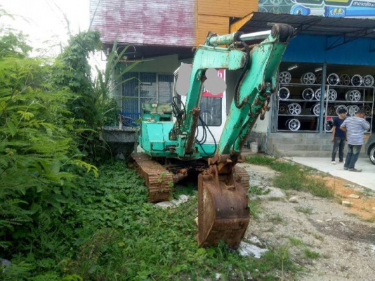ขายแบคโฮ KOMATSU PC40-3 ตัวเดินรุ่น1 ราคา 180,000