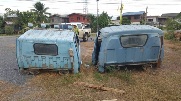 ขายยกคู่ 14,000 บาท หัวเก๋ง ISUZU NKR และ KS ราคาต่อรองได้ครับ