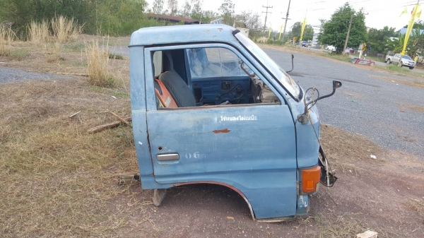 ขายยกคู่ 14,000 บาท หัวเก๋ง ISUZU NKR และ KS ราคาต่อรองได้ครับ ขายยกคู่ 14,000 บาท หัวเก๋ง ISUZU NKR และ KS ราคาต่อรองได้ครับ