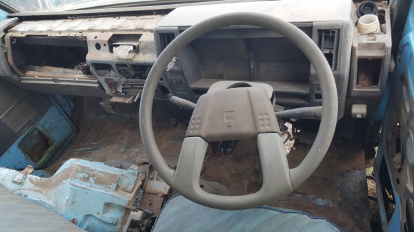 ขายยกคู่ 14,000 บาท หัวเก๋ง ISUZU NKR และ KS ราคาต่อรองได้ครับ