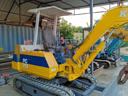 รถแบคโฮ KOMATSU PC20-6 รถเก่านอกนำเข้า ยังไม่เคยใช้งานในไทย ชม.ทำงานน้อย เครื่องดี ปั๊มดี แท็กยางใหม่ สภาพดีพร้อมใช้งาน มีเอกสารใบอินวอยซ์