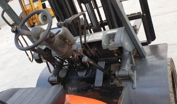 รถโฟล์คลิฟเก่านอกยีห้อ TOYOTA 6FG-25 ยกได้ 2.5ตัน เสา3ท่อน ยกสูง4.5เมตร @175,000บาท ยกจริงให้ดูจริงหนักยกรถ2.5ตันได้สบายๆ รถนอกสวยๆนำเข้ายังไม่เคยใช้งานในเมืองไทยเลย รถรุ่นใหม่เคื่องเบนซิน4สูบ รถตัวใหม่ติดแก็สมาจากเมือนนอกสุดประหยัด แล้วเกียธรรมด รถโฟล์คลิฟเก่านอกยีห้อ TOYOTA 6FG-25 ยกได้ 2.5ตัน เสา3ท่อน ยกสูง4.5เมตร @175,000บาท ยกจริงให้ดูจริงหนักยกรถ2.5ตันได้สบายๆ รถนอกสวยๆนำเข้ายังไม่เคยใช้งานในเมืองไทยเลย รถรุ่นใหม่เคื่องเบนซิน4สูบ รถตัวใหม่ติดแก็สมาจากเมือนนอกสุดประหยัด แล้วเกียธรรมด