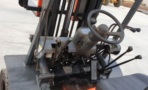 รถโฟล์คลิฟเก่านอกยีห้อ TOYOTA 6FG-25 ยกได้ 2.5ตัน เสา3ท่อน ยกสูง4.5เมตร @175,000บาท ยกจริงให้ดูจริงหนักยกรถ2.5ตันได้สบายๆ รถนอกสวยๆนำเข้ายังไม่เคยใช้งานในเมืองไทยเลย รถรุ่นใหม่เคื่องเบนซิน4สูบ รถตัวใหม่ติดแก็สมาจากเมือนนอกสุดประหยัด แล้วเกียธรรมด รถโฟล์คลิฟเก่านอกยีห้อ TOYOTA 6FG-25 ยกได้ 2.5ตัน เสา3ท่อน ยกสูง4.5เมตร @175,000บาท ยกจริงให้ดูจริงหนักยกรถ2.5ตันได้สบายๆ รถนอกสวยๆนำเข้ายังไม่เคยใช้งานในเมืองไทยเลย รถรุ่นใหม่เคื่องเบนซิน4สูบ รถตัวใหม่ติดแก็สมาจากเมือนนอกสุดประหยัด แล้วเกียธรรมด