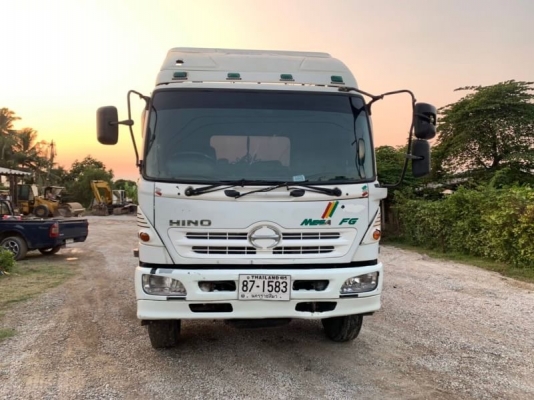 มาใหม่ อีกคัน ขาย 695,000 สิบล้อหัวลาก HINO MEGA ปี 49 น้ำมัน 2 เพลา (เครื่อง DAEWOO -320 แรง) 7 เกี มาใหม่ อีกคัน ขาย 695,000 สิบล้อหัวลาก HINO MEGA ปี 49 น้ำมัน 2 เพลา (เครื่อง DAEWOO -320 แรง) 7 เกี