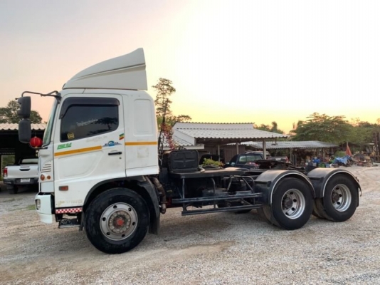 มาใหม่ อีกคัน ขาย 695,000 สิบล้อหัวลาก HINO MEGA ปี 49 น้ำมัน 2 เพลา (เครื่อง DAEWOO -320 แรง) 7 เกี มาใหม่ อีกคัน ขาย 695,000 สิบล้อหัวลาก HINO MEGA ปี 49 น้ำมัน 2 เพลา (เครื่อง DAEWOO -320 แรง) 7 เกี