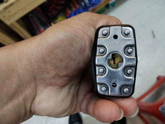 ขายแม่กุญแจขนาด50 mm. MASTER MADE IN USA. ขายแม่กุญแจขนาด50 mm. MASTER MADE IN USA.