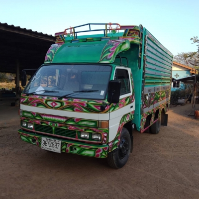 หกล้อดั้มเกษตร