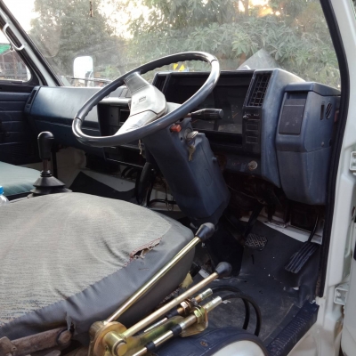 หกล้อดั้มเกษตร