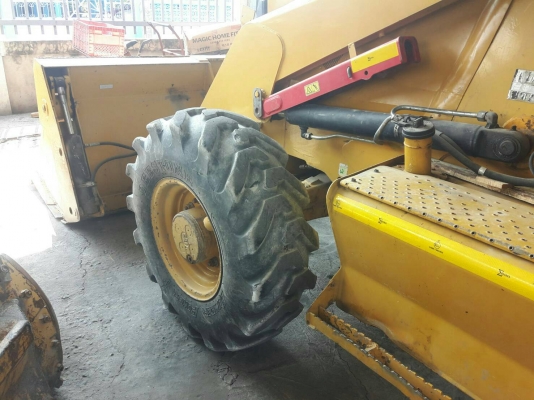 ขายรถตักหน้าขุดหลัง CAT ราคา 780000