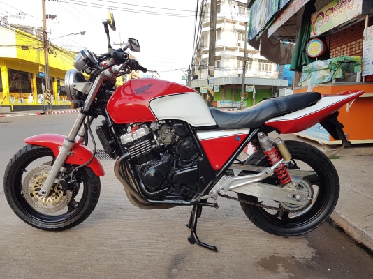 ขาย HONDA CB400 ปี1994 ทะเบียนแท้พร้อมโอน เก็บงานใหม่สีสวย ท้ายเเต่งเทค3 ปั๊มบนแต่ง โซ่สเตอร์ใหม่ รา